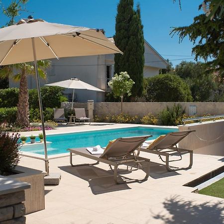 Pool Apartments Galeb Новалья Экстерьер фото